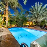 Majestic By The Heated Private Pool & Jacuzzi *