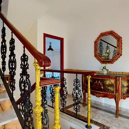 Majestic By The Heated Private Pool & Jacuzzi Willa Benalmádena