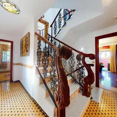 Majestic By The Beach Villa Benalmadena