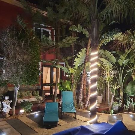 Majestic By The Beach Villa *