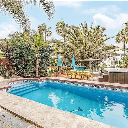 Majestic By The Beach Villa Benalmadena