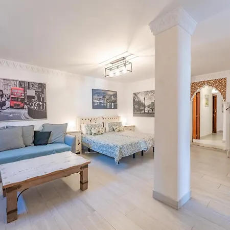 Majestic By The Heated Private Pool & Jacuzzi Villa *