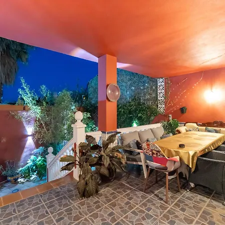 Majestic By The Heated Private Pool & Jacuzzi Villa Benalmádena