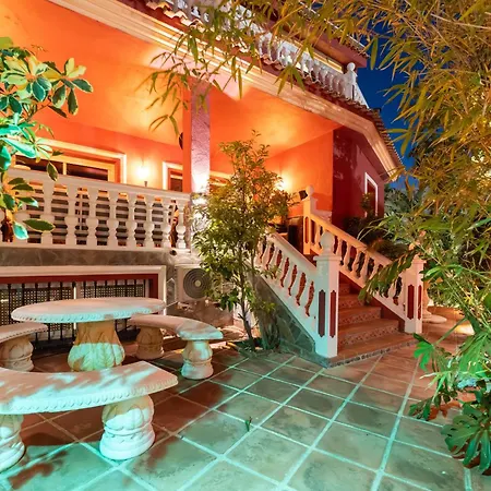 Villa Majestic By The Heated Private Pool & Jacuzzi