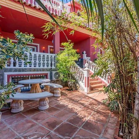 Majestic By The Heated Private Pool & Jacuzzi Benalmádena