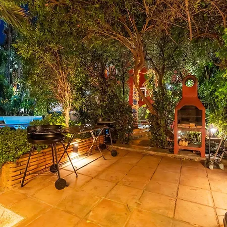 Majestic By The Heated Private Pool & Jacuzzi *