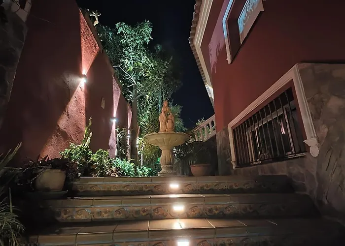 Majestic By The Heated Private Pool & Jacuzzi Villa *