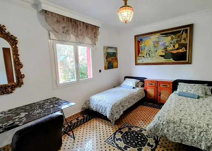 Majestic By The Heated Private Pool & Jacuzzi Villa
