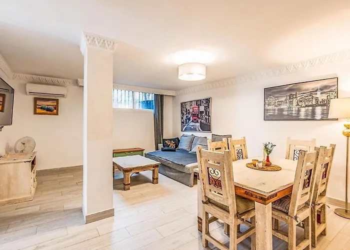 Majestic By The Heated Private Pool & Jacuzzi Villa *
