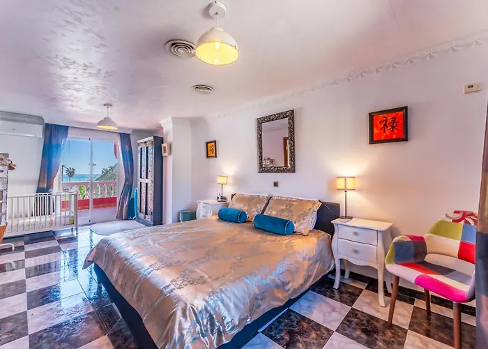 Majestic By The Heated Private Pool & Jacuzzi Villa *