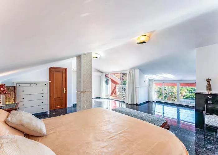 Majestic By The Heated Private Pool & Jacuzzi Villa Benalmádena