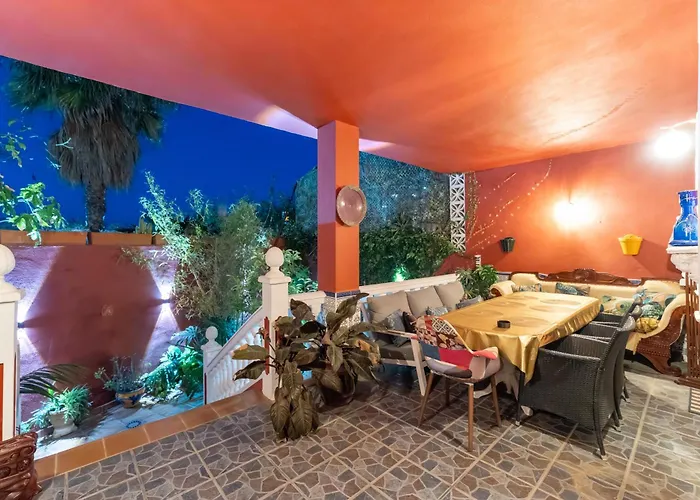 Majestic By The Heated Private Pool & Jacuzzi Villa Benalmádena