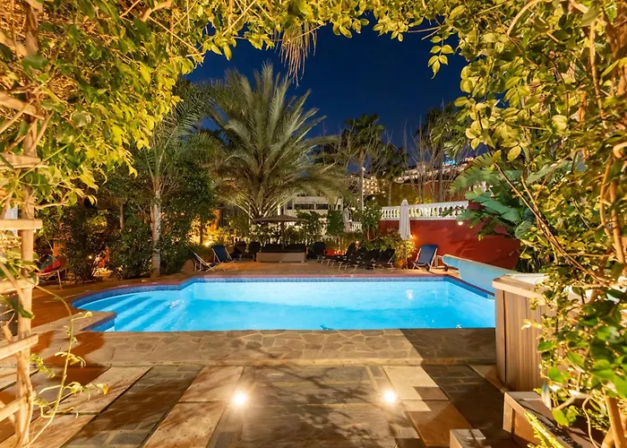 Villa Majestic By The Heated Private Pool & Jacuzzi