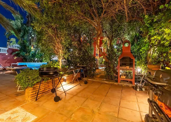 Majestic By The Heated Private Pool & Jacuzzi *